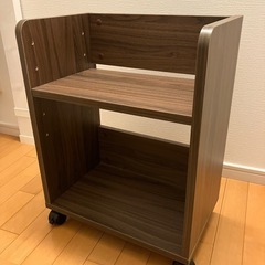 キャスター付デスク下ラック　の画像