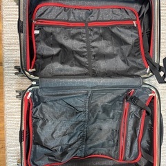 引取可 スーツケースの画像