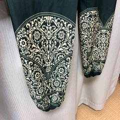 新品未使用  エスニック柄サルエルパンツの画像