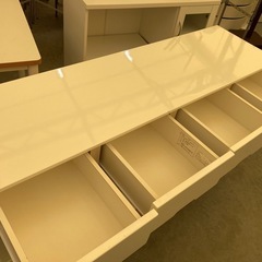 【kj113】 ニトリ 150cm幅ローチェスト 収納タンス 8杯 収納家具 洋服箪笥 大収納 クローゼット　検)一人暮らし　ファミリー　冷蔵庫　洗濯機　オフィス　事務　テーブル　ラック　収納　家具　ソファ ダイニング 食器棚 キッチンの画像