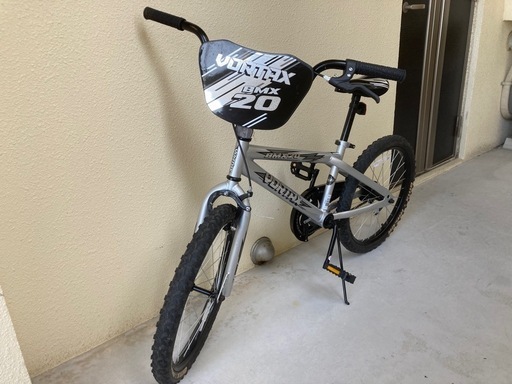 商談中】20インチ海外製自転車 (嶺基) 小禄のBMXの中古あげます 商談中】20インチ海外製自転車 (嶺基) 小禄のBMXの中古あげます