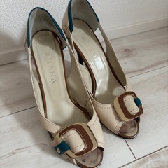 Diana 23.5センチ