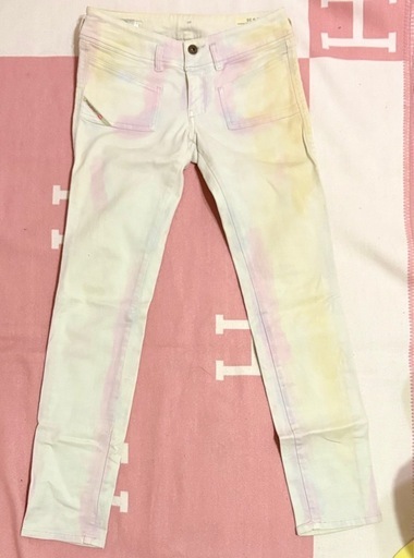 ディーゼル　デニムパンツ　ジーンズ