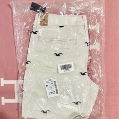 ホリスター　総柄　ロゴ　ハーフパンツの画像