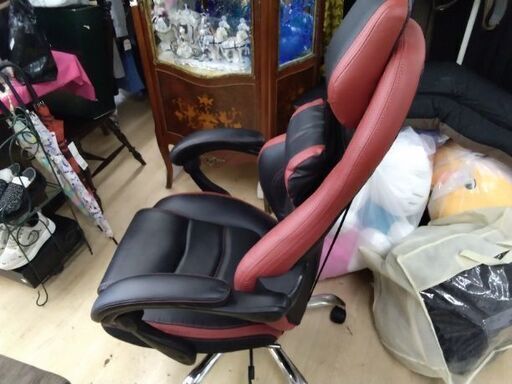 定価3万円　極上美品　山善　ゲーミングチェア　オットマン　スタイリングチェア　椅子　イス