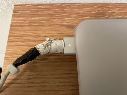 【値下げ】 MacBook Air (Mid 2012) 13インチ| i7 | 8GB | 500G | 充電器付き 