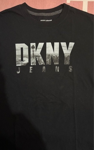 DKNY Tシャツ
