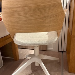IKEAの椅子の画像