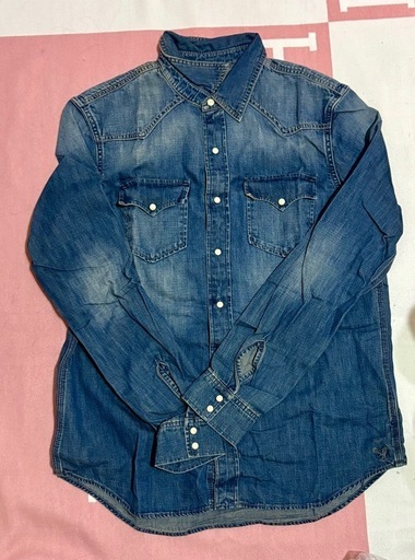 アメリカンイーグル　デニムシャツ