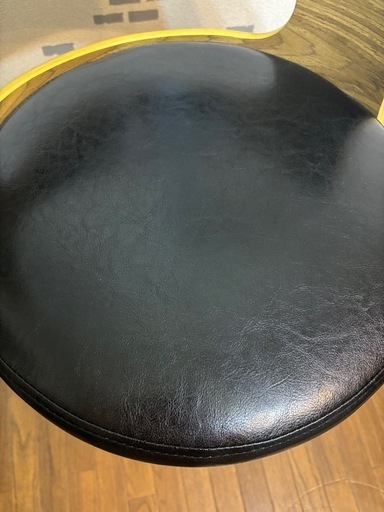 美品　カウンターチェア　バーチェア　木製　背もたれ　足置き付き