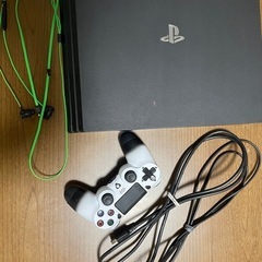 PS4 PRO 1TB CUH-7200B