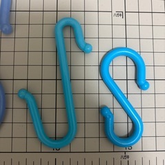 S字フック　3つの画像