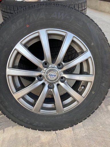 195/65R15 冬タイヤ　ナンカン製　C26セレナ・80系ヴォクシー