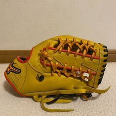 Mizuno グローブ 右投げ イエローの画像