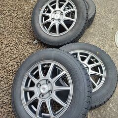 美品　スタッドレスタイヤ　165/70R14 の画像