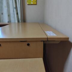 【再値下げ】イトーキ製 多アレンジ可能! 机・サイドキャビネット・棚+椅子(おまけ)の画像