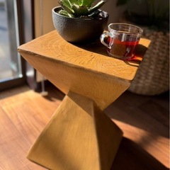 スツール サイドテーブル(美品)➕おまけ付きアガベチタノタ