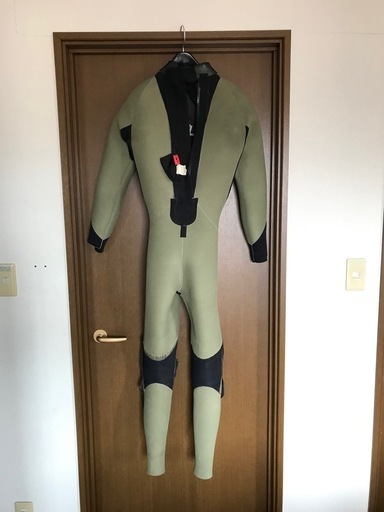 ウエットスーツ