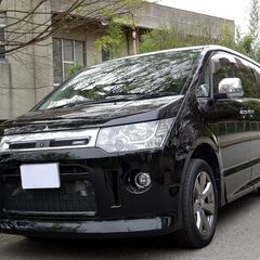 即乗りＯＫ デリカD5 特別仕様車 ローデスト ロイヤルツーリング クリーンディーゼルターボ ナビ フルセグTV Bluetooth フリップダウンモニター バックモニター 両側パワスラ パワーバックドア スマキー 黒本革シート シートヒーター クルコン HID ETCの画像