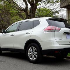 即乗りＯＫ 4WD 28年式 エクストレイル 20X エマージェンシーブレーキパッケージ 実走 ナビ フルセグTV Bluetooth バックモニター 撥水シート シートヒーター LEDライト ETCの画像