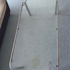 ガラステーブル