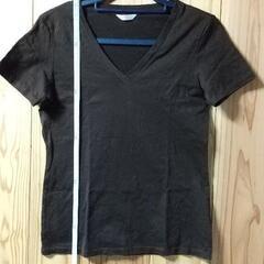 ★ユニクロ Tシャツ 半袖 Vネック   サイズS  茶色