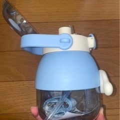 シナモロール　ストロー ウォーターボトル 1050ml サンリオの画像