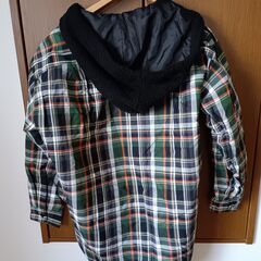 【新品タグ付き】GU ジーユー　メンズ　フランネルチェック　ビッグパーカ+E　Mサイズ ダークグリーン 紳士用　パーカーの画像