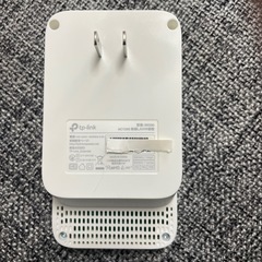 TP-link RE330無線中継機の画像