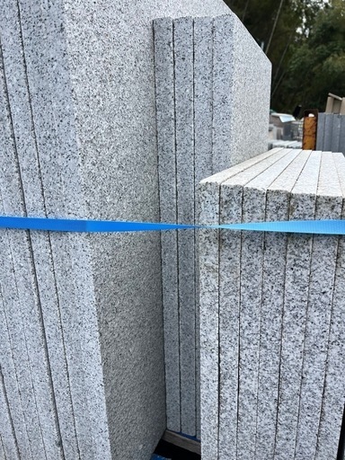 【御影石大判　おまとめ売り②】お引き取りのみ ＊御影石・大理石・タイル・砂利・石・石材・庭石・ロックガーデンなど＊