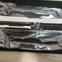 GeForce RTX 5080 GALAKURO ホワイトの画像