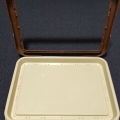 ☆Petio(ペティオ)☆トイレトレー☆片手でらくらくドッグトレー☆ブラウン☆小型犬向き一般的レギュラーサイズ☆片手で開閉でペットシートを簡単取り替え☆中古の画像
