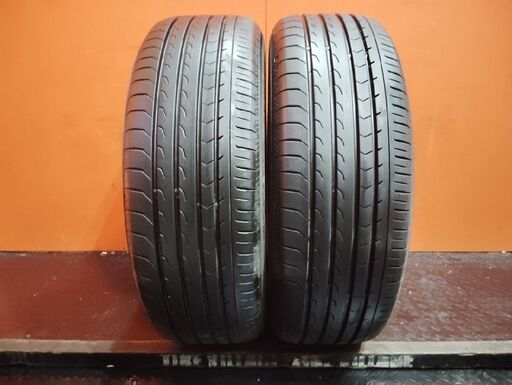 YOKOHAMA BluEarth-RV RV03 215/60R17 17インチ 夏タイヤ 2本 23年製 バリ溝 アルファード ヴェルファイア C-HR等　(VTK167)