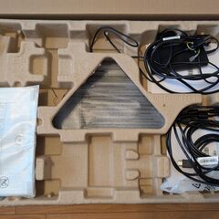 HP U28 4K HDRディスプレイ　モニターの画像