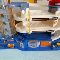 トミカスーパーオートトミカビル (to) 立飛のミニカーの中古あげます 