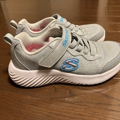 スケッチャーズ　20cmの画像