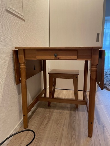 期間限定］木製折りたたみ式テーブル IKEA 椅子2脚付き