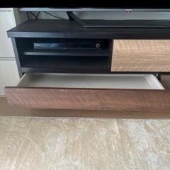 テレビボードの画像