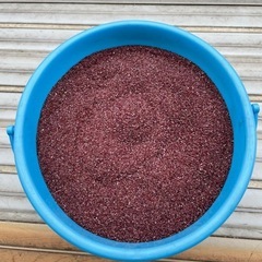 水槽　高級底砂ガーネットサンド約２０kg（バケツごと）