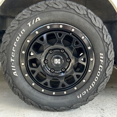 ハイエースエクストリームJ 215/70R 16 グッドリッチ