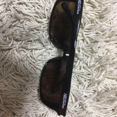 偏光サングラスの画像