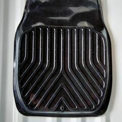 自動車用ラバーマット　2枚の画像