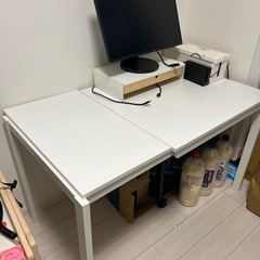 IKEA VANGSTA テーブルの画像