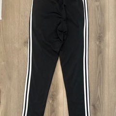 (最終価格) adidas originals　トラックパンツ の画像
