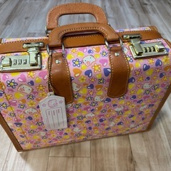廃盤！キティトランク