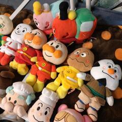 アンパンマンファミリーぬいぐるみの画像