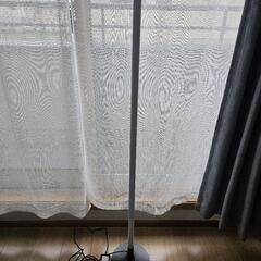 フロアランプ　リモコン付き