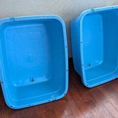 本日引き取り可能な方のみ！青い子供用バスタブ/ガーデニング用品2個