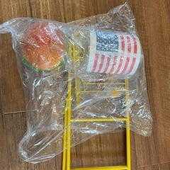 アメリカ🇺🇸 トイレットペーパー　ハンバーガースクイーズ付き‼️🍔の画像