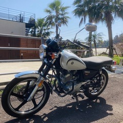 商談中！人気のSR400！がサイズダウンしたようなバイク！　YB...